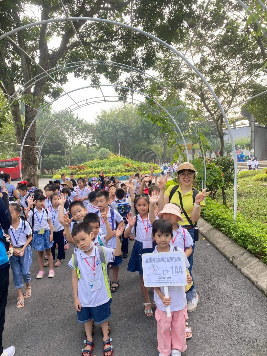 Chuyến tham quan dã ngoại tại khu du lịch Phù Đổng Green Park - Tiểu học  Nguyễn Du